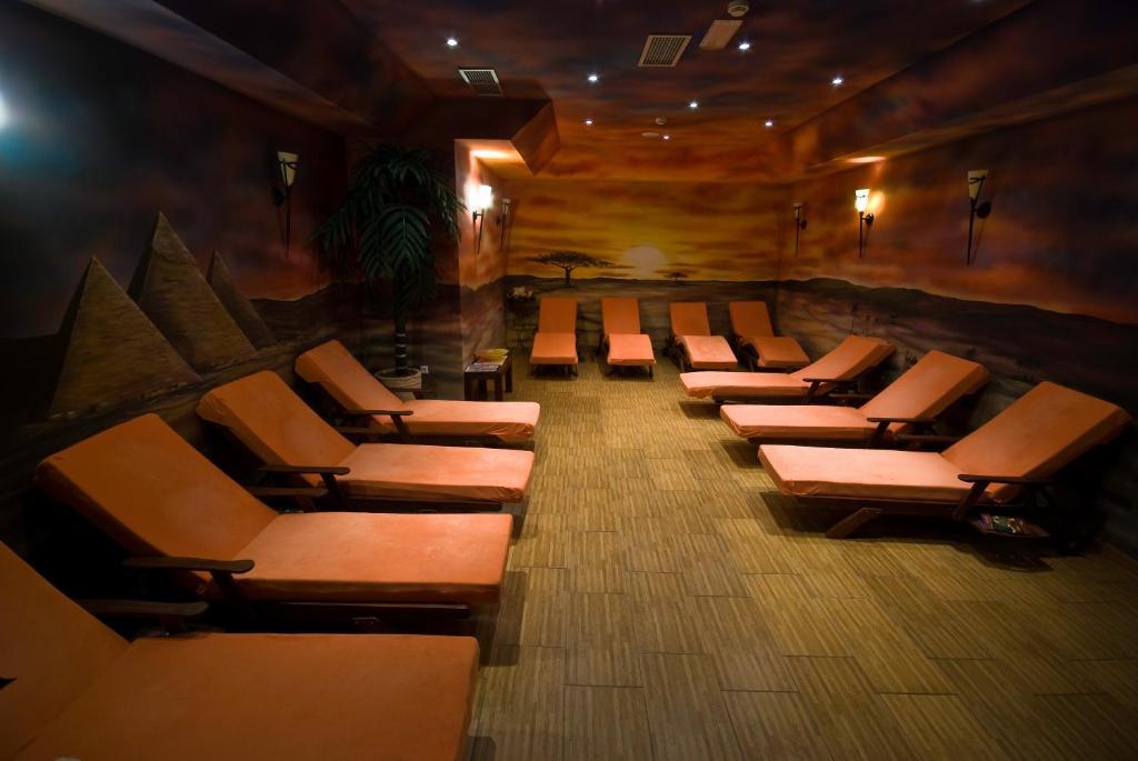 Hotel Picok Ðurđevac Bagian luar foto