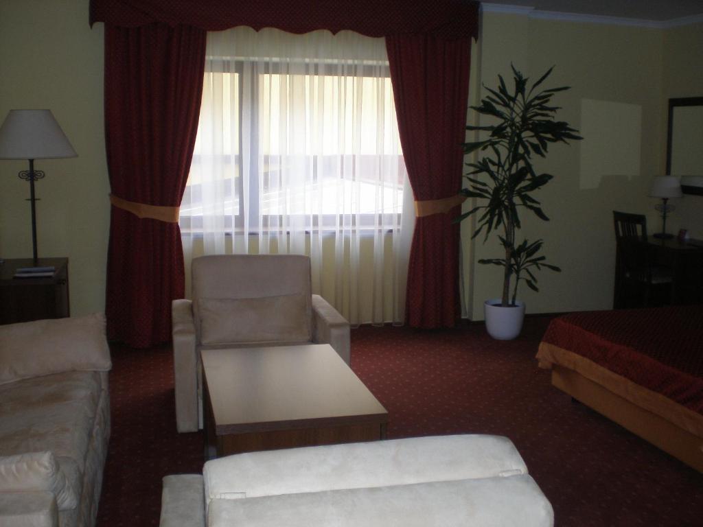 Hotel Picok Ðurđevac Bagian luar foto