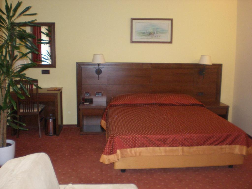 Hotel Picok Ðurđevac Bagian luar foto