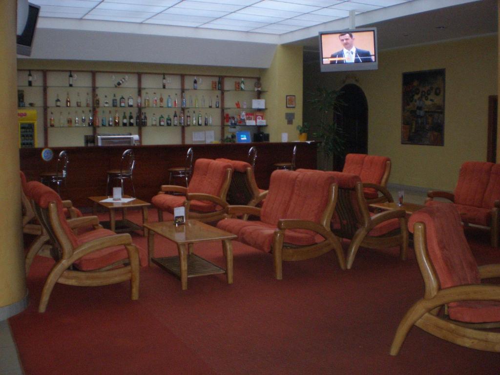 Hotel Picok Ðurđevac Bagian luar foto
