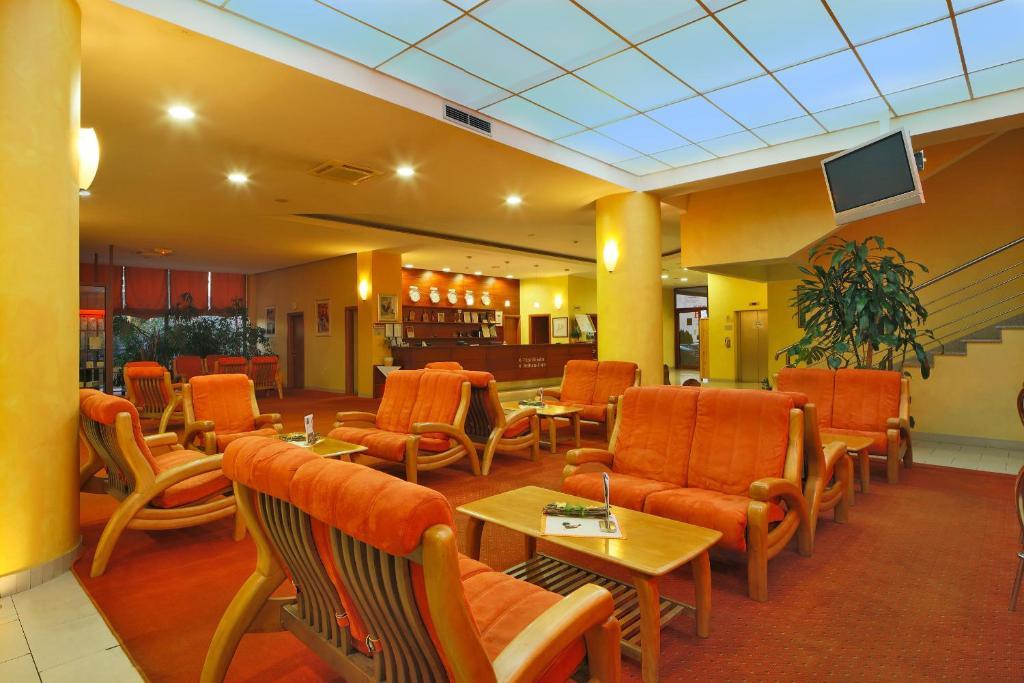 Hotel Picok Ðurđevac Bagian luar foto